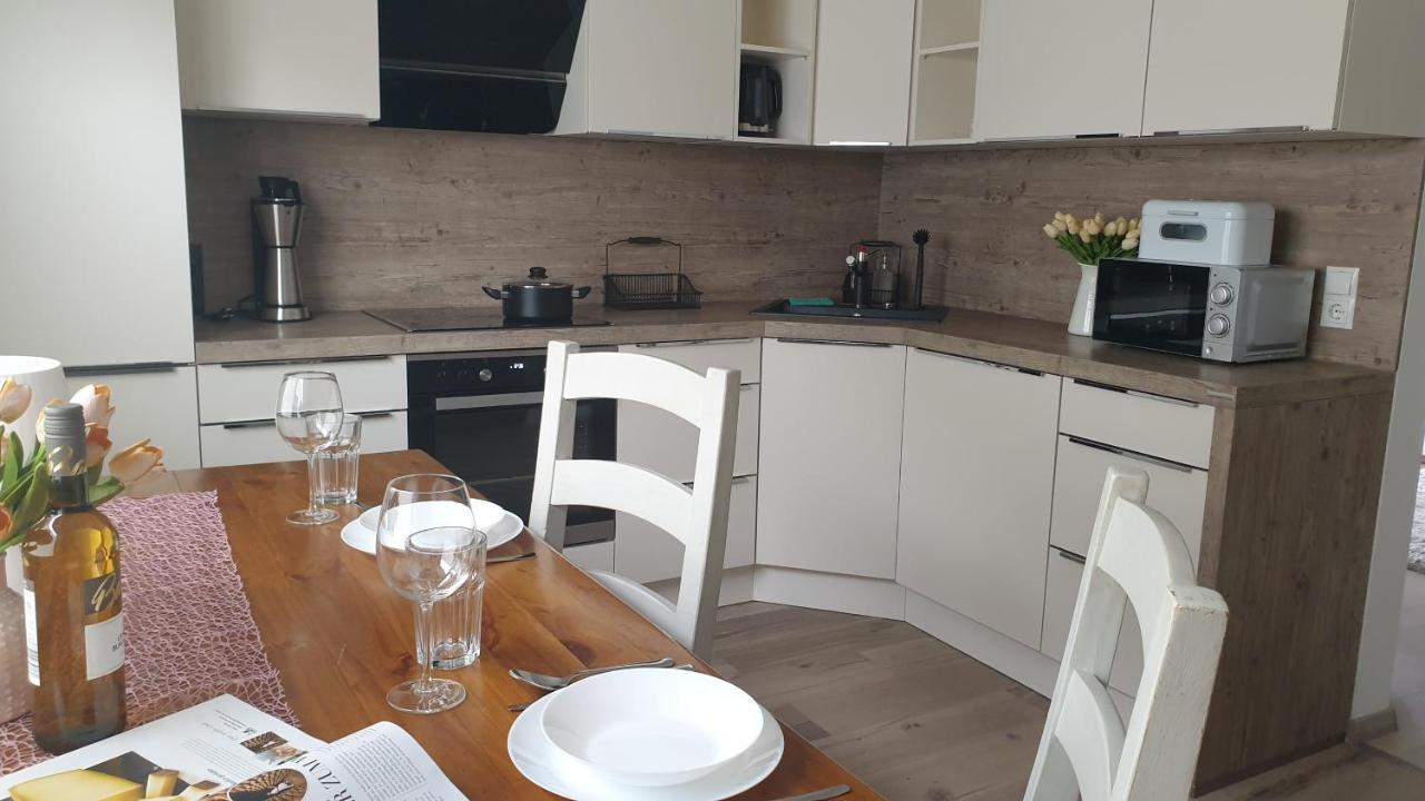 Boardingappartement Windeckblick, Ruhige, Zentrale Lage Mit Grossem Suedbalkon Bühl Екстериор снимка